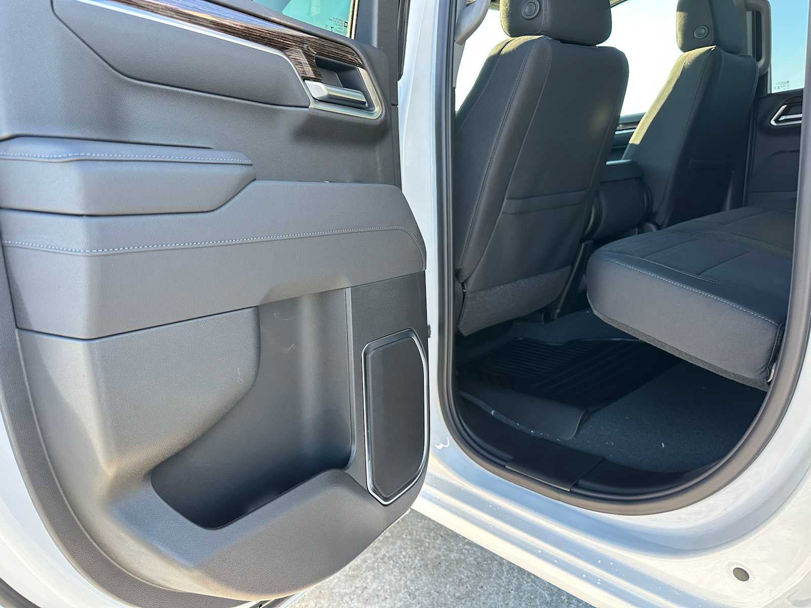New 2026 GMC Sierra 1500 Elevation image 15