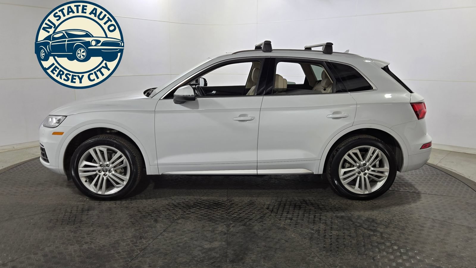 Used 2020 Audi Q5 2.0T Premium Plus AWD/4WD image 11