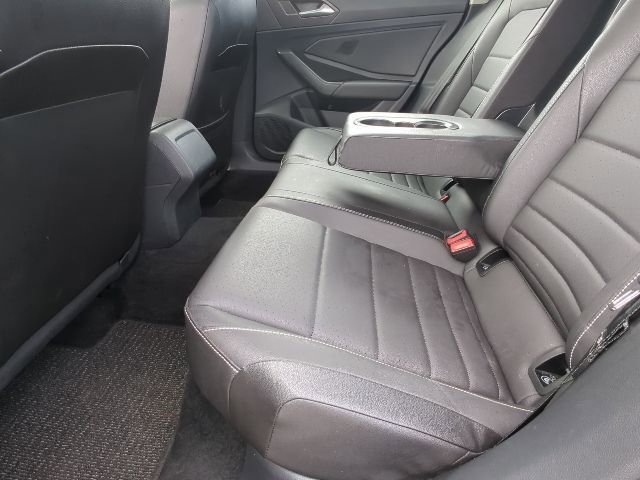 Used 2024 Volkswagen Jetta SE FWD image 23