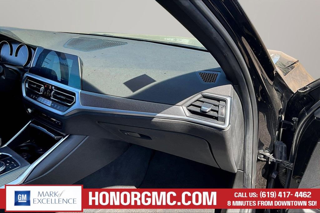 Used 2020 BMW 330i Sedan w/ M Sport Package RWD image 22