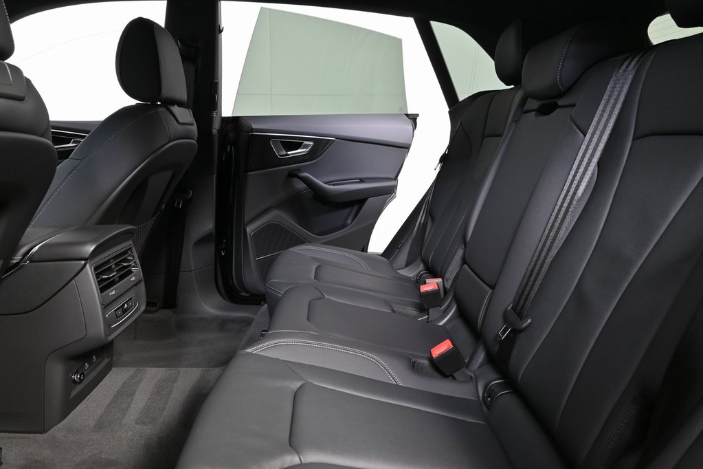 New 2026 Audi Q8 Premium image 17