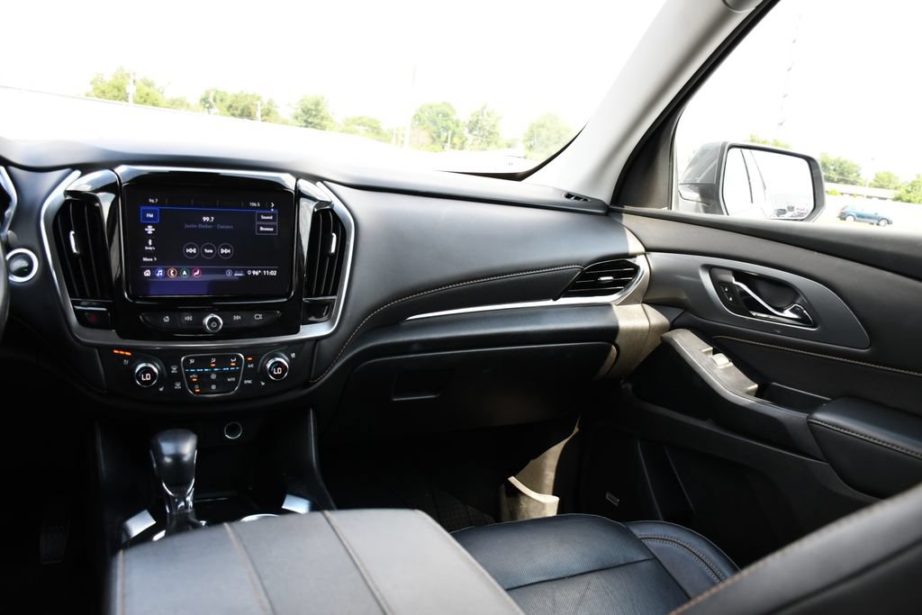 Used 2021 Chevrolet Traverse Premier w/ LPO, Floor Liner Package AWD/4WD image 26