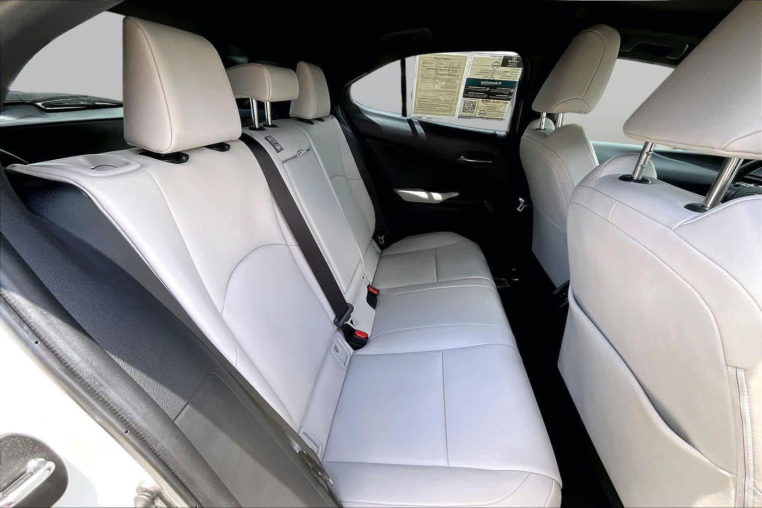 Used 2021 Lexus UX 250h w/ Premium Package AWD/4WD image 19