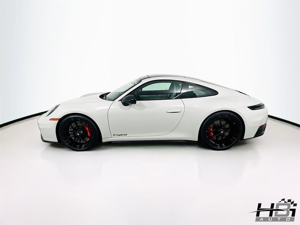 Used 2026 Porsche 911 Carrera GTS image 9