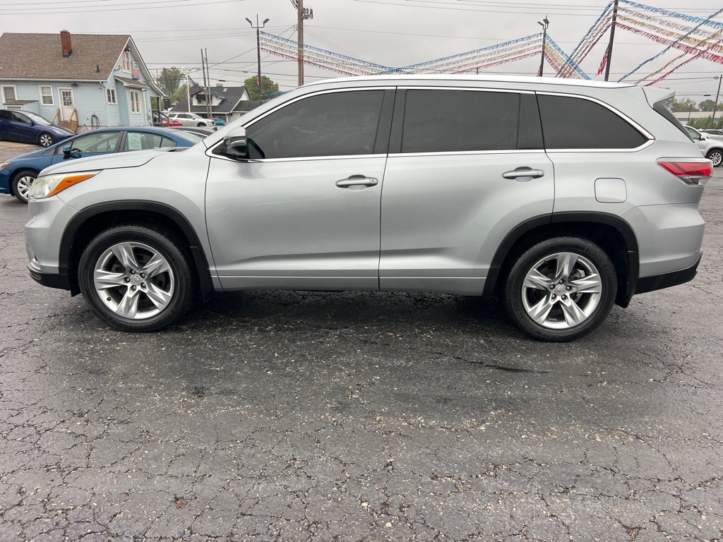 Used 2015 Toyota Highlander Limited Platinum AWD/4WD image 4