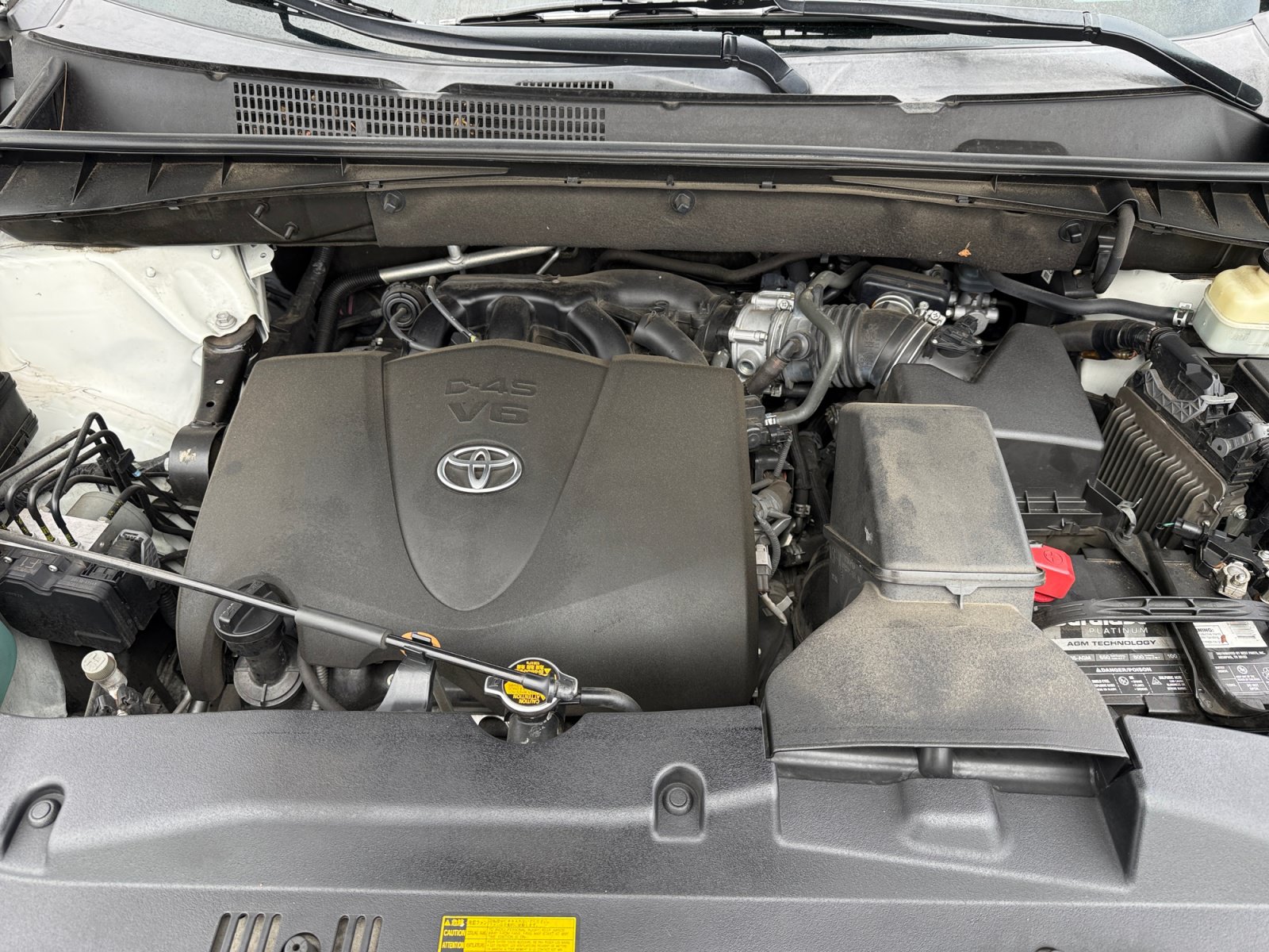 Used 2017 Toyota Highlander Limited Platinum AWD/4WD image 21