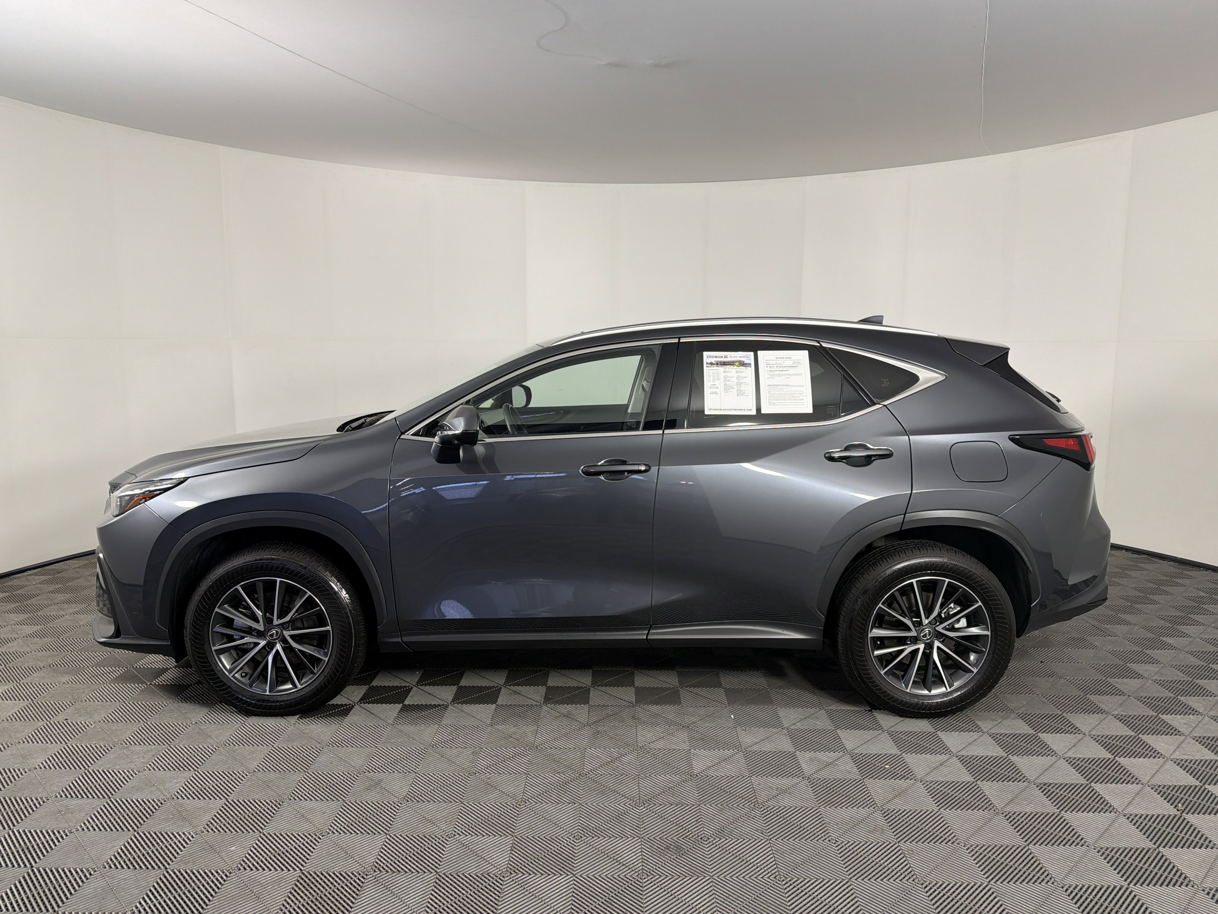 Used 2025 Lexus NX 350h AWD w/ Cold Area Package image 4