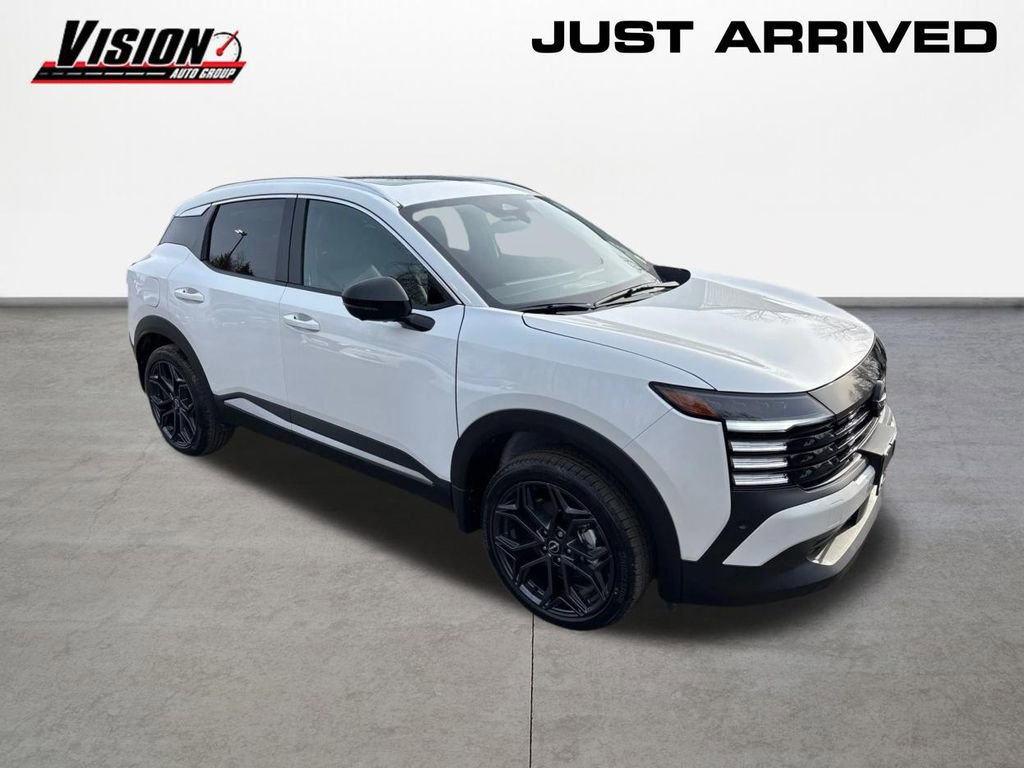 New 2026 Nissan Kicks SR w/ SR Premium Package AWD/4WD image 3