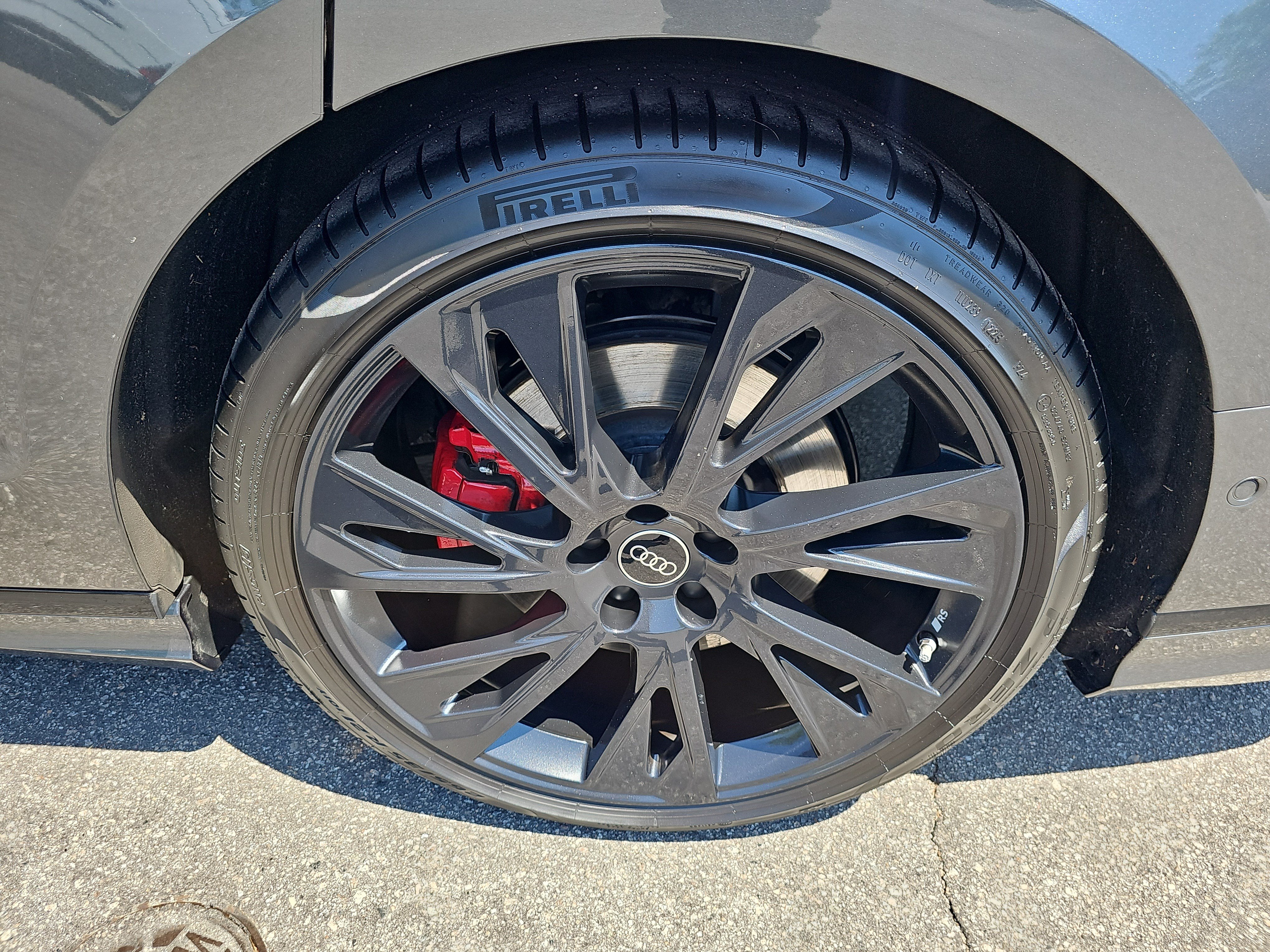 Used 2025 Audi S8 AWD/4WD image 35