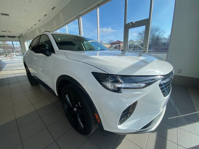 Used 2023 Buick Envision Essence w/ Sport Touring Package image 2