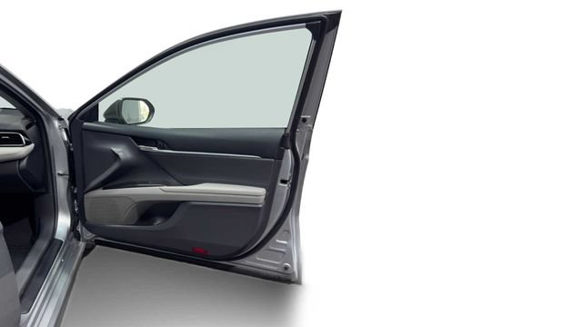 Used 2023 Toyota Camry SE FWD image 9