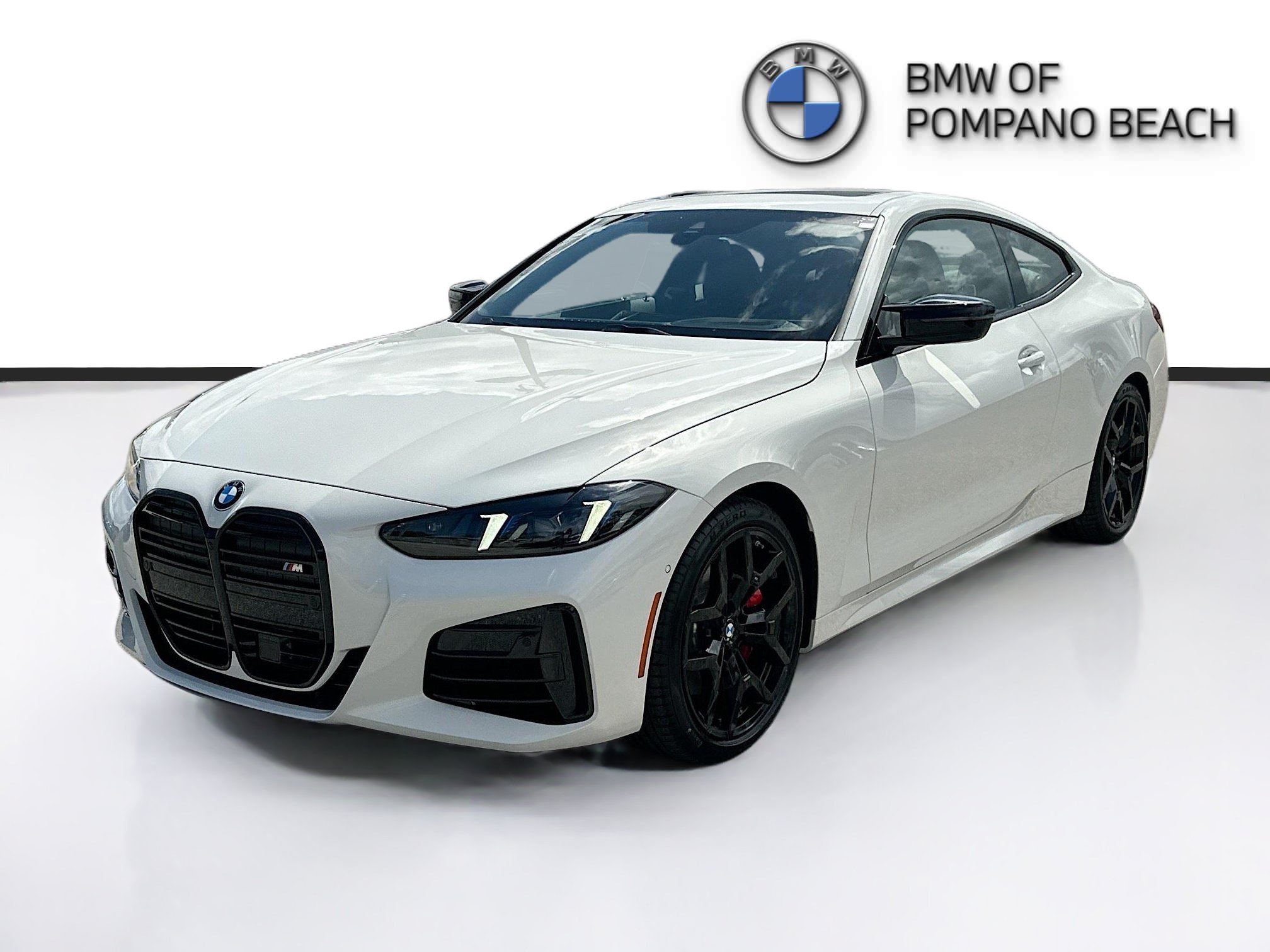 New 2026 BMW M440i Coupe RWD image 3