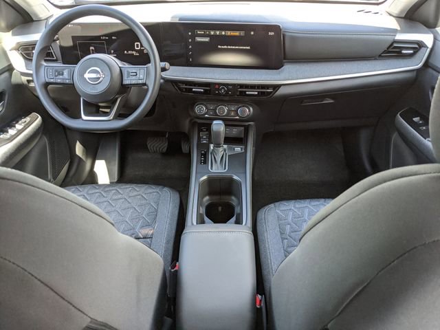 Certified 2025 Nissan Kicks SV w/ SV Premium Package AWD/4WD image 19