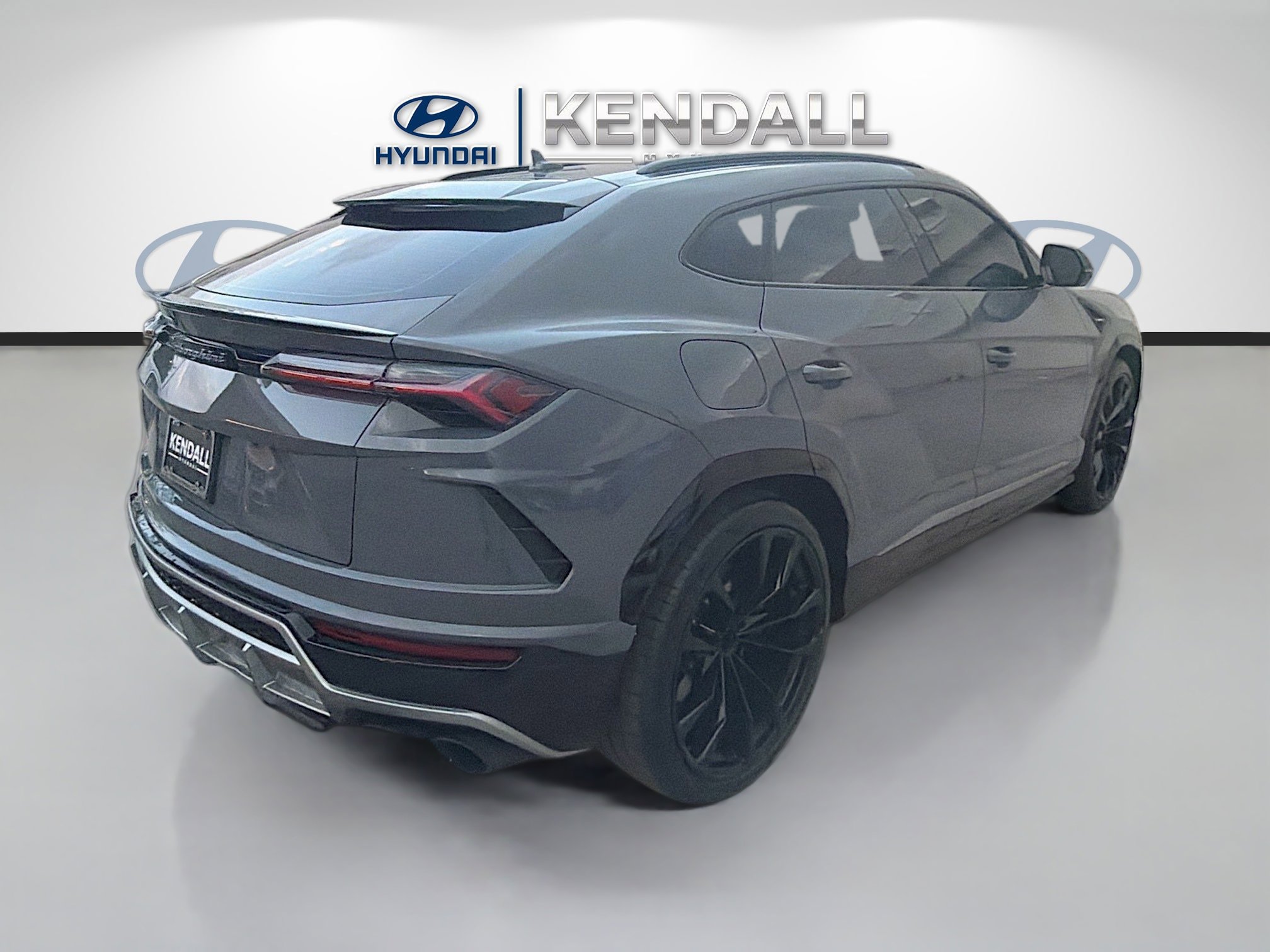 Used 2021 Lamborghini Urus image 4