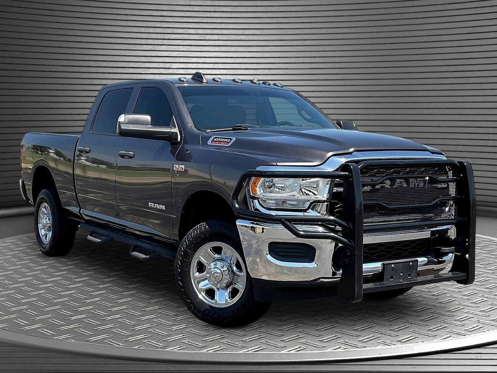 Used 2022 RAM 2500 Tradesman AWD/4WD image 1