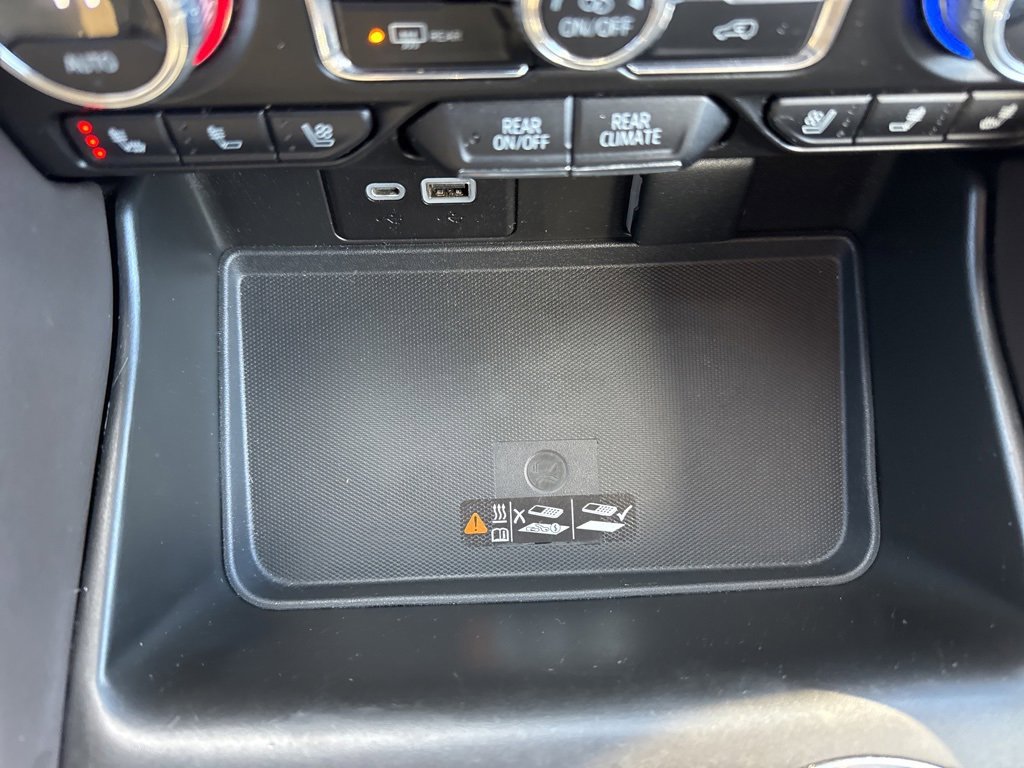 Used 2023 GMC Yukon SLT image 24