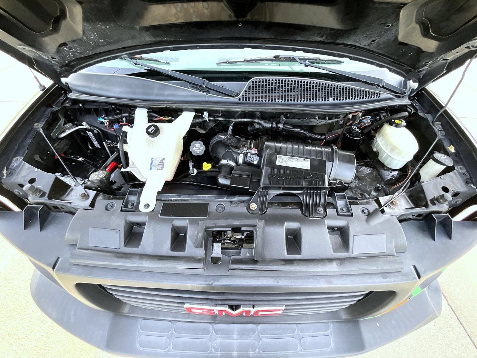 Used 2016 GMC Savana 3500 Extended RWD image 19