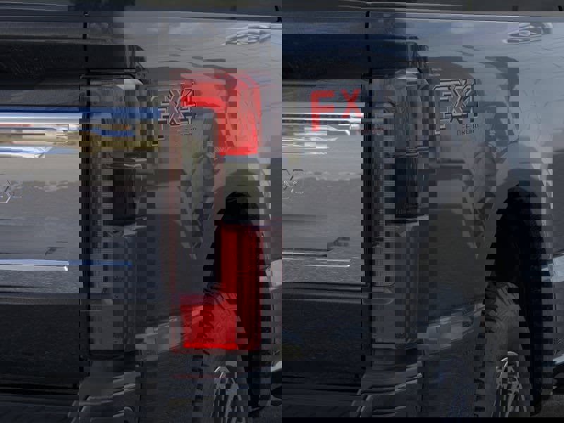 New 2025 Ford F350 Platinum w/ Platinum Plus Package image 21