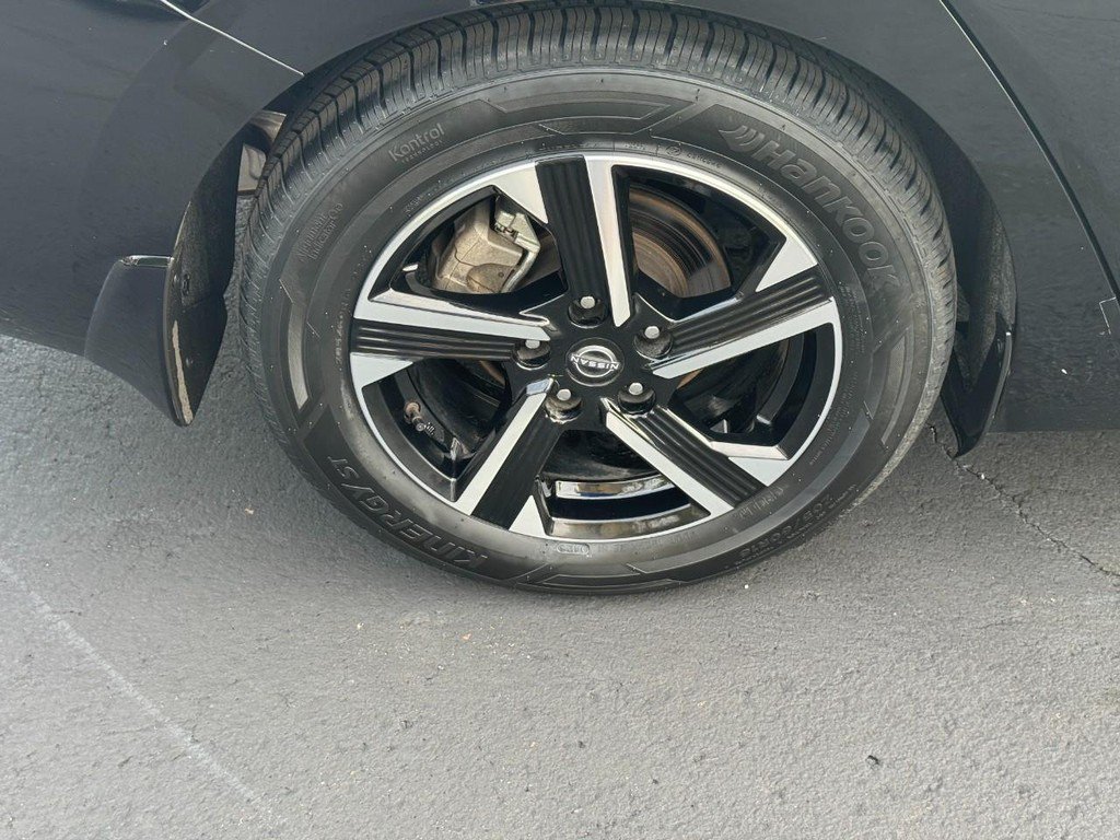 Used 2024 Nissan Sentra SV w/ All-Weather Package FWD image 10
