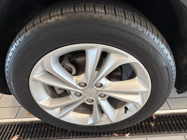 Used 2021 Buick Encore GX Preferred w/ Cold Weather Comfort Package image 12