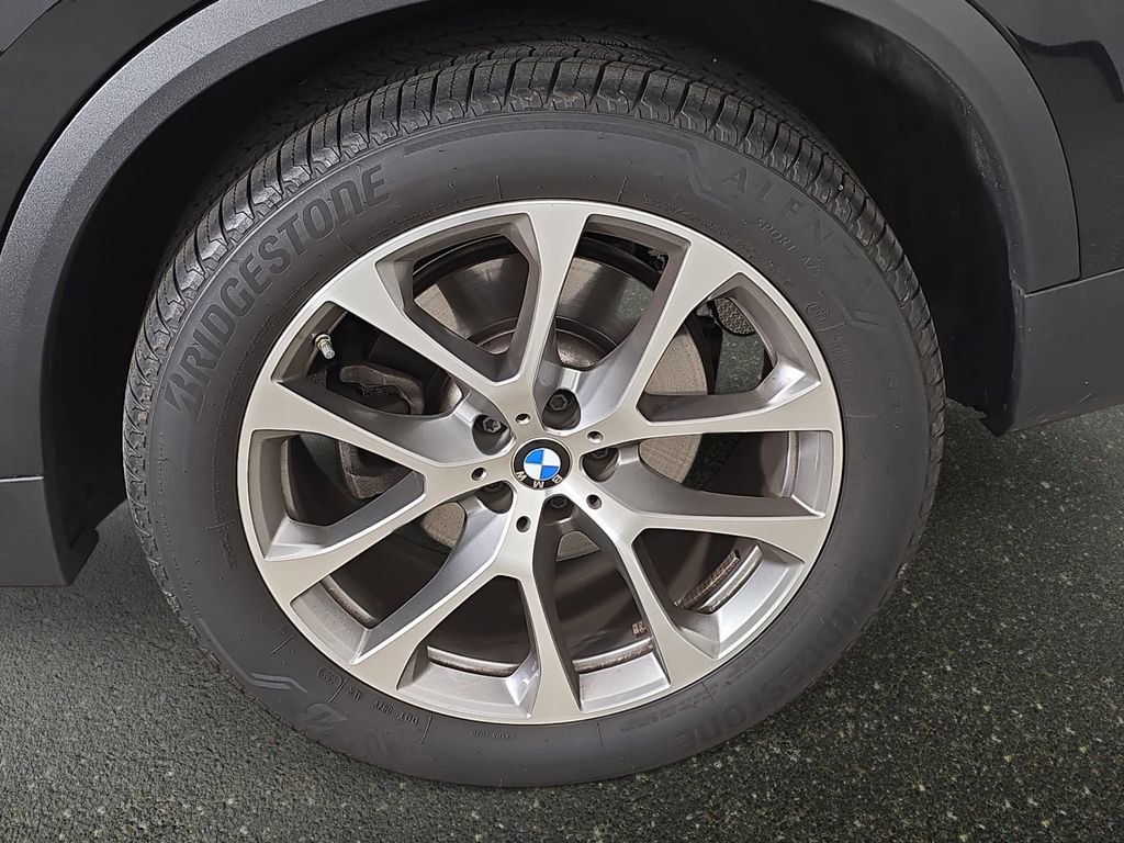 Certified 2024 BMW X5 xDrive40i w/ Premium Package image 38