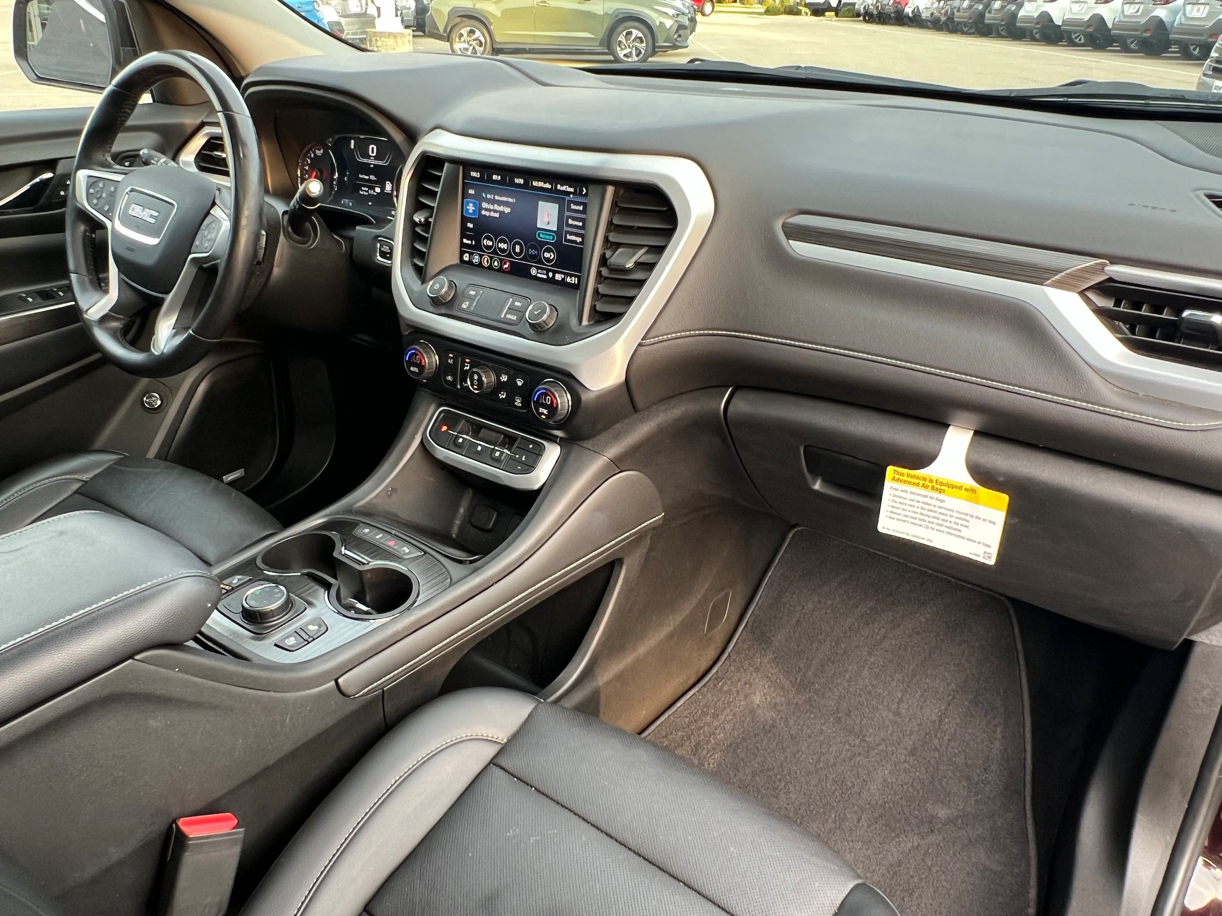 Used 2021 GMC Acadia SLT w/ Technology Package AWD/4WD image 15