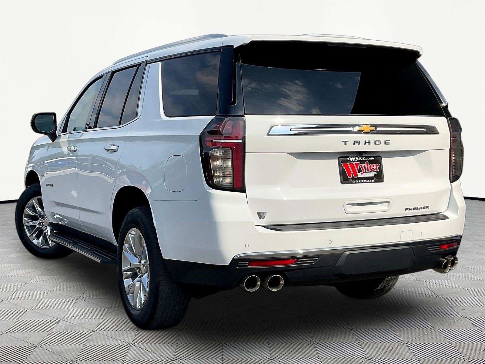 Used 2023 Chevrolet Tahoe Premier RWD image 4