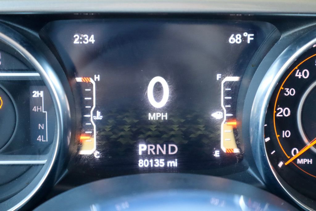 Used 2019 Jeep Wrangler Unlimited Sahara w/ Safety Group AWD/4WD image 12