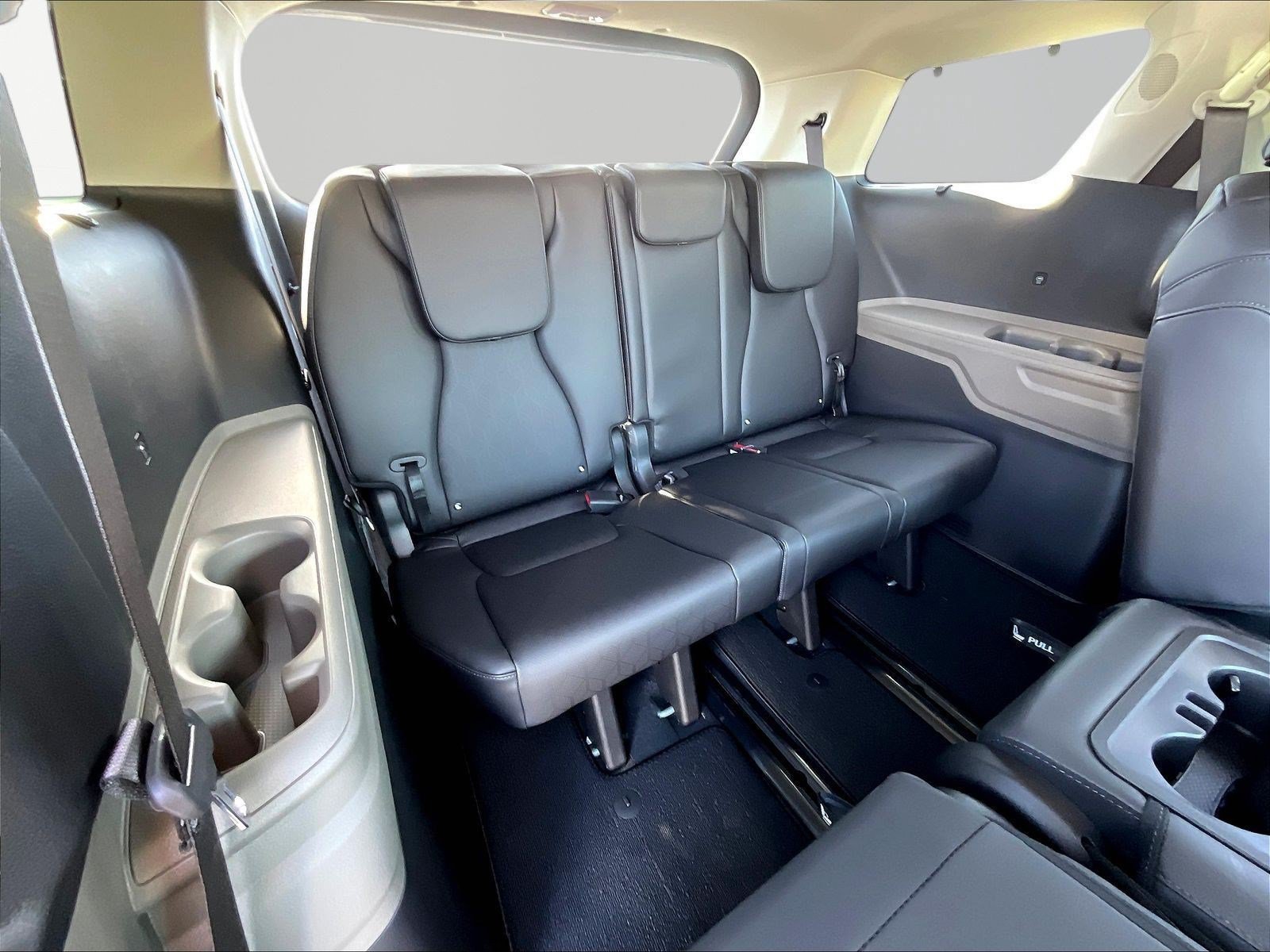 New 2027 Kia Carnival EX FWD image 21