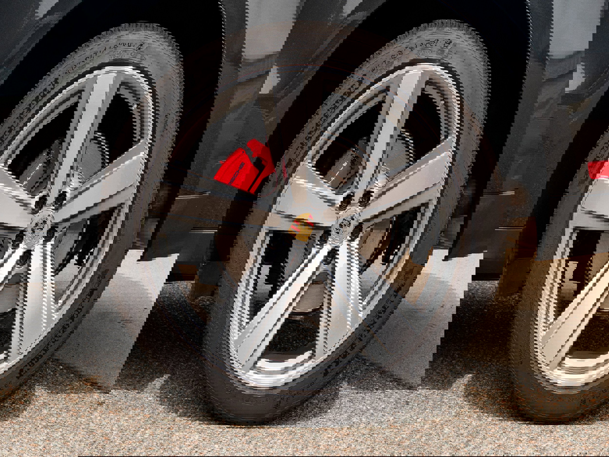 Used 2024 Porsche Macan S image 16