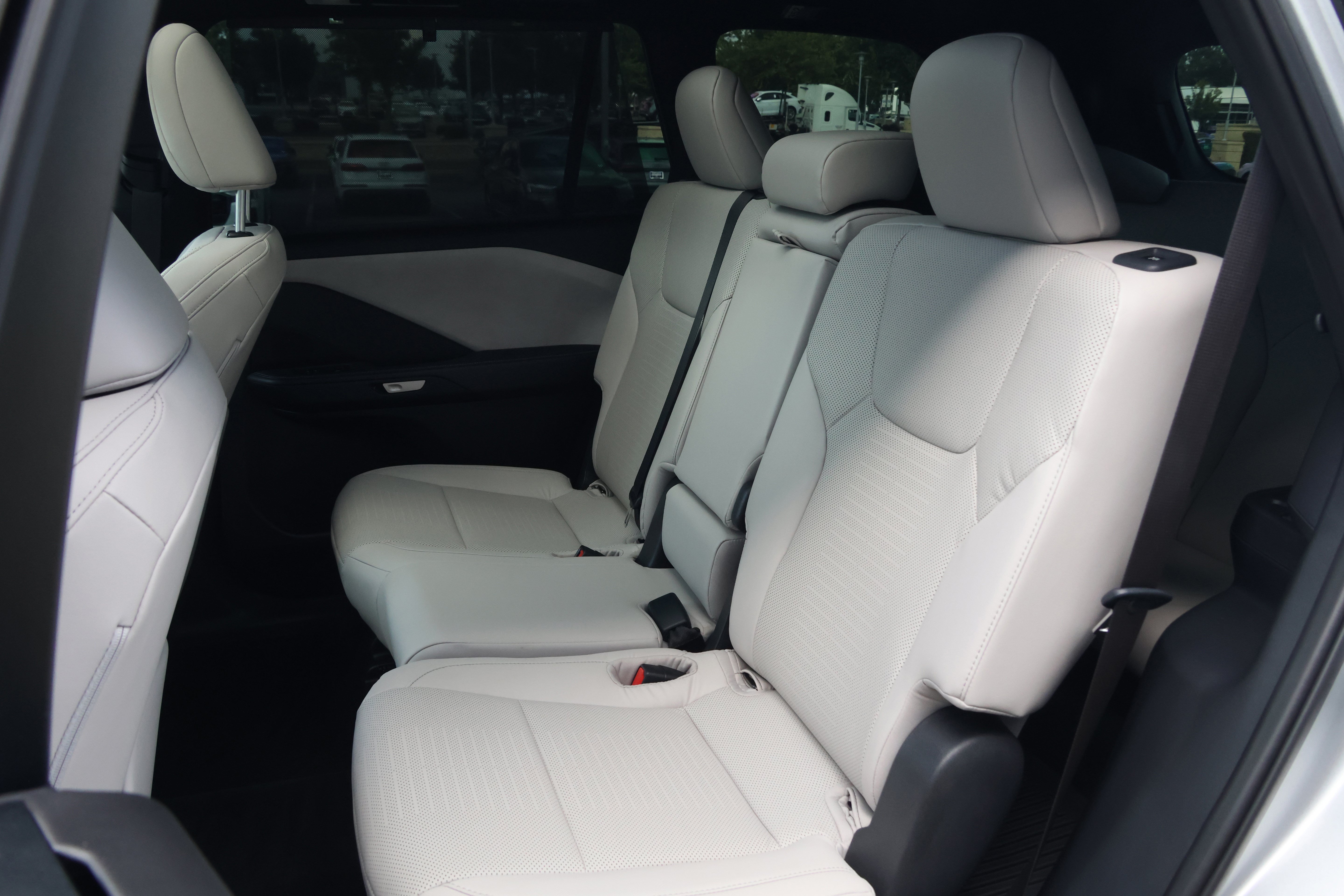 Certified 2025 Lexus TX 350 FWD w/ Technology Package image 37