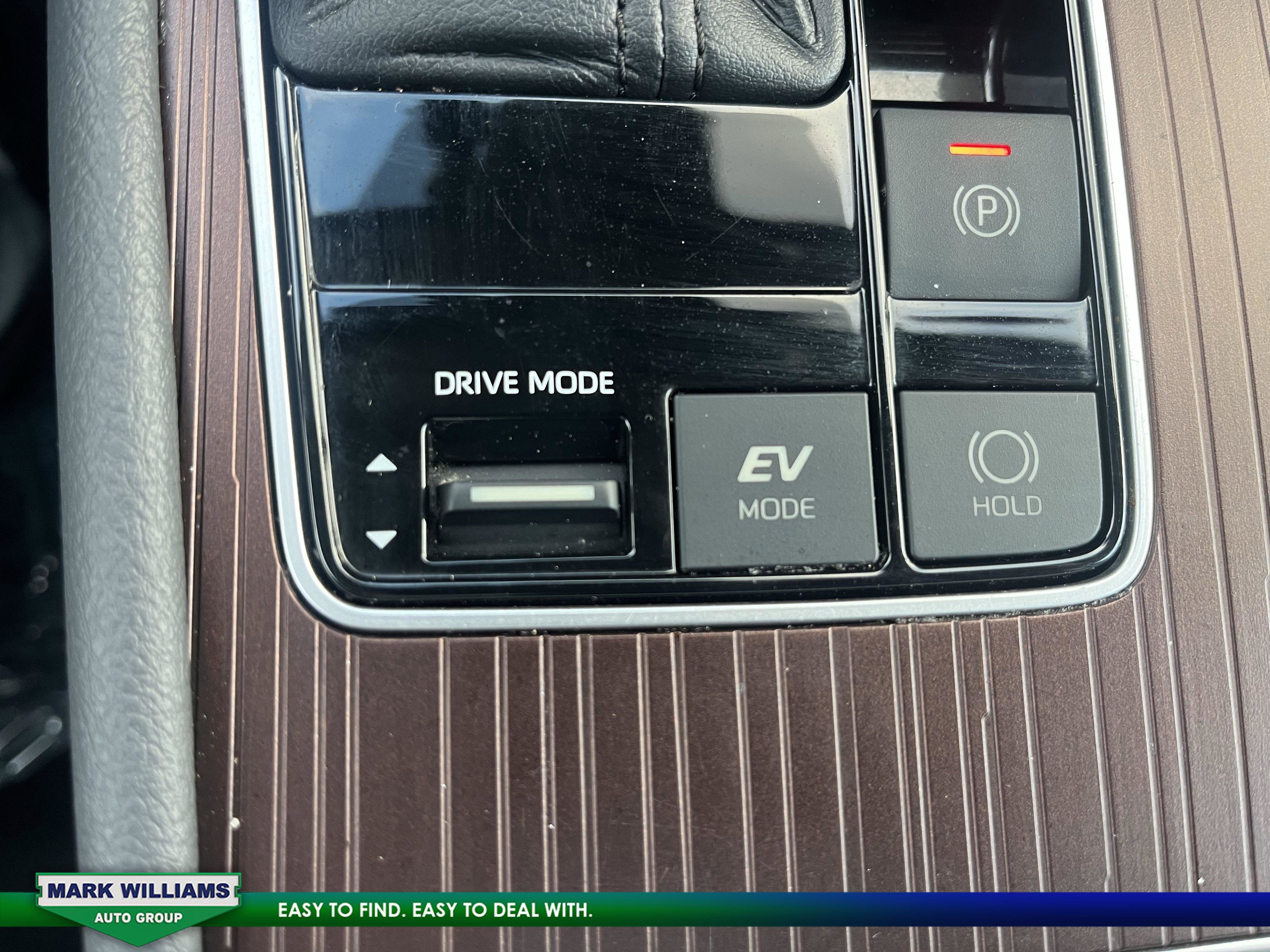 Used 2021 Toyota Sienna XLE image 17