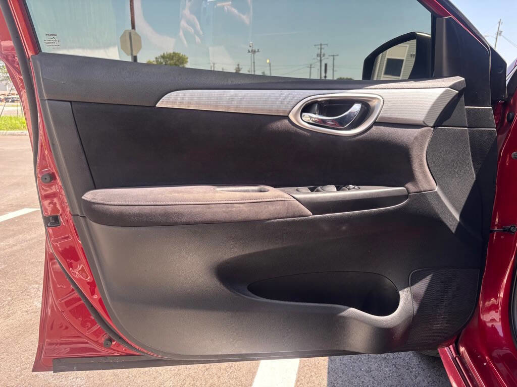 Used 2014 Nissan Sentra SR w/ SR Driver Package image 9