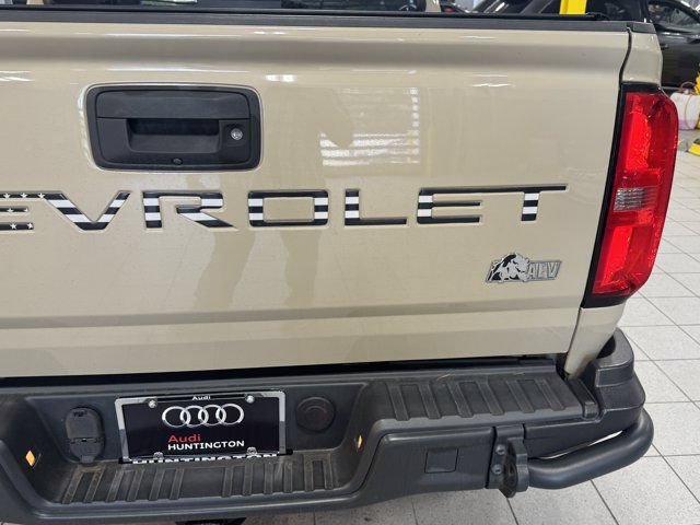 Used 2022 Chevrolet Colorado ZR2 w/ Colorado ZR2 Bison Edition AWD/4WD image 35