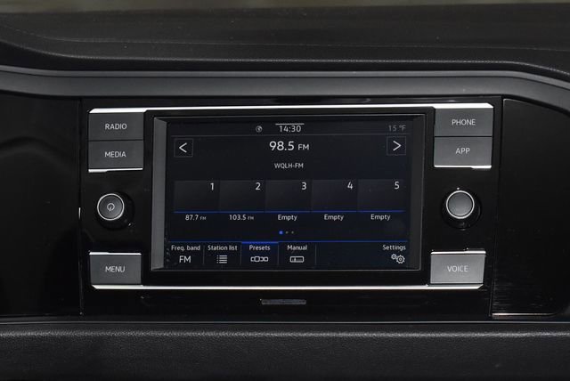 Used 2024 Volkswagen Jetta SE image 15