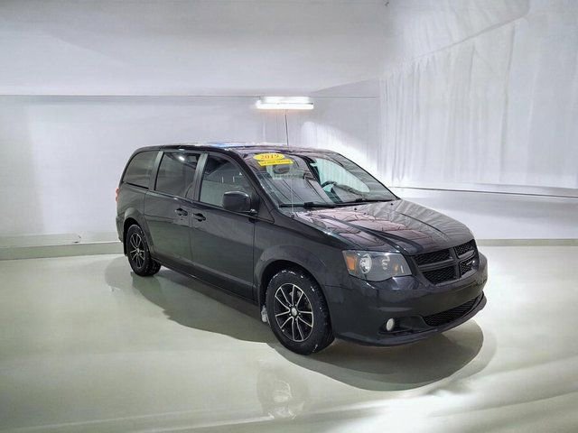 Used 2019 Dodge Grand Caravan SE image 2