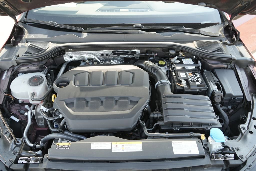 Used 2023 Volkswagen GTI SE FWD image 21