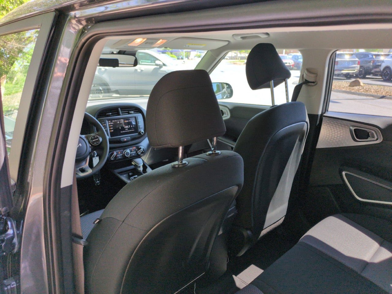 New 2025 Kia Soul LX w/ LX Technology Package FWD image 35