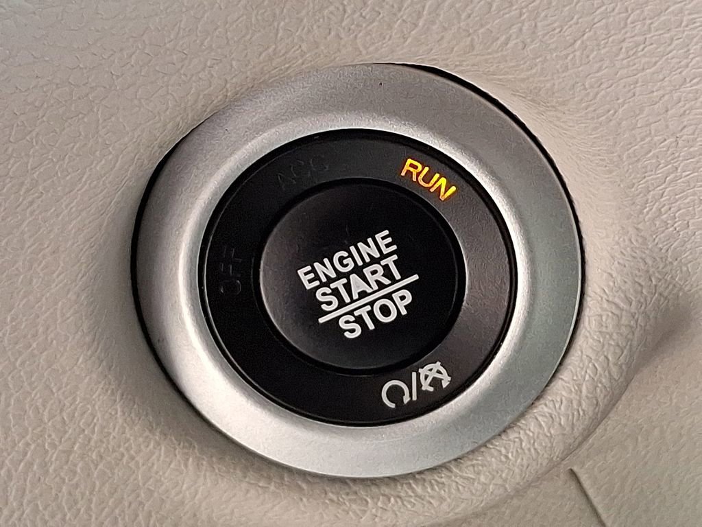 Used 2019 Chrysler Pacifica Touring-L Plus w/ Tire & Wheel Group image 24