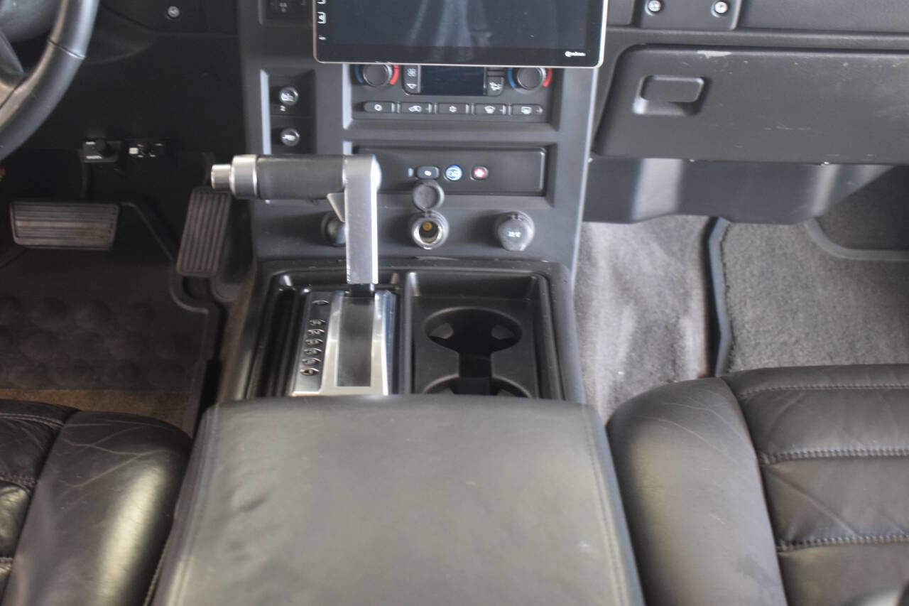 Used 2005 HUMMER H2 w/ Preferred Equipment Group image 49