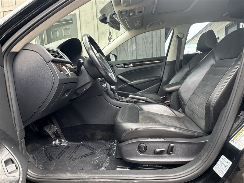 Used 2014 Volkswagen Passat TDI SEL Premium FWD image 49