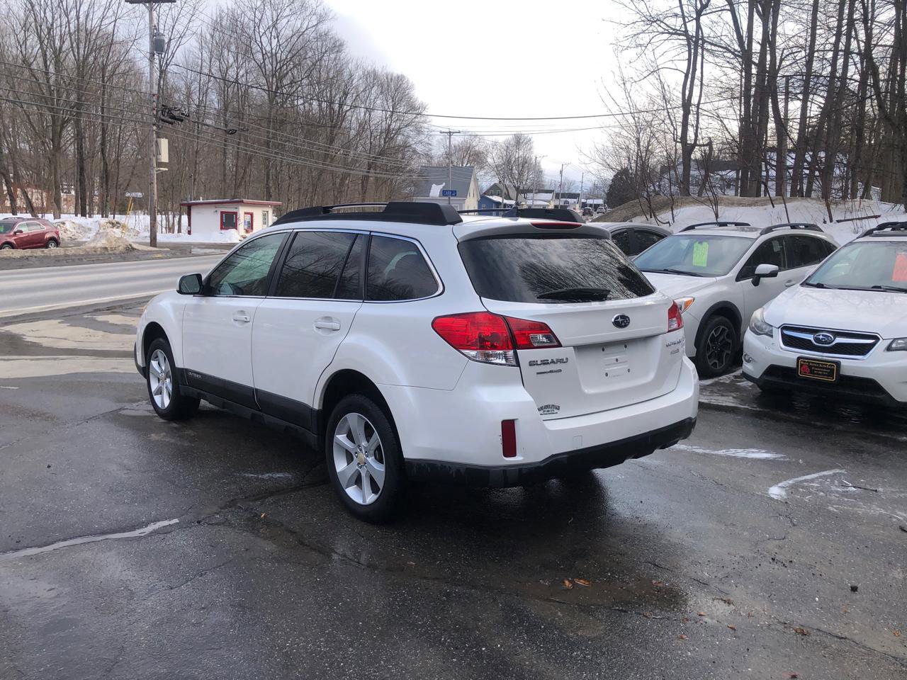 Used 2014 Subaru Outback 2.5i Premium image 7