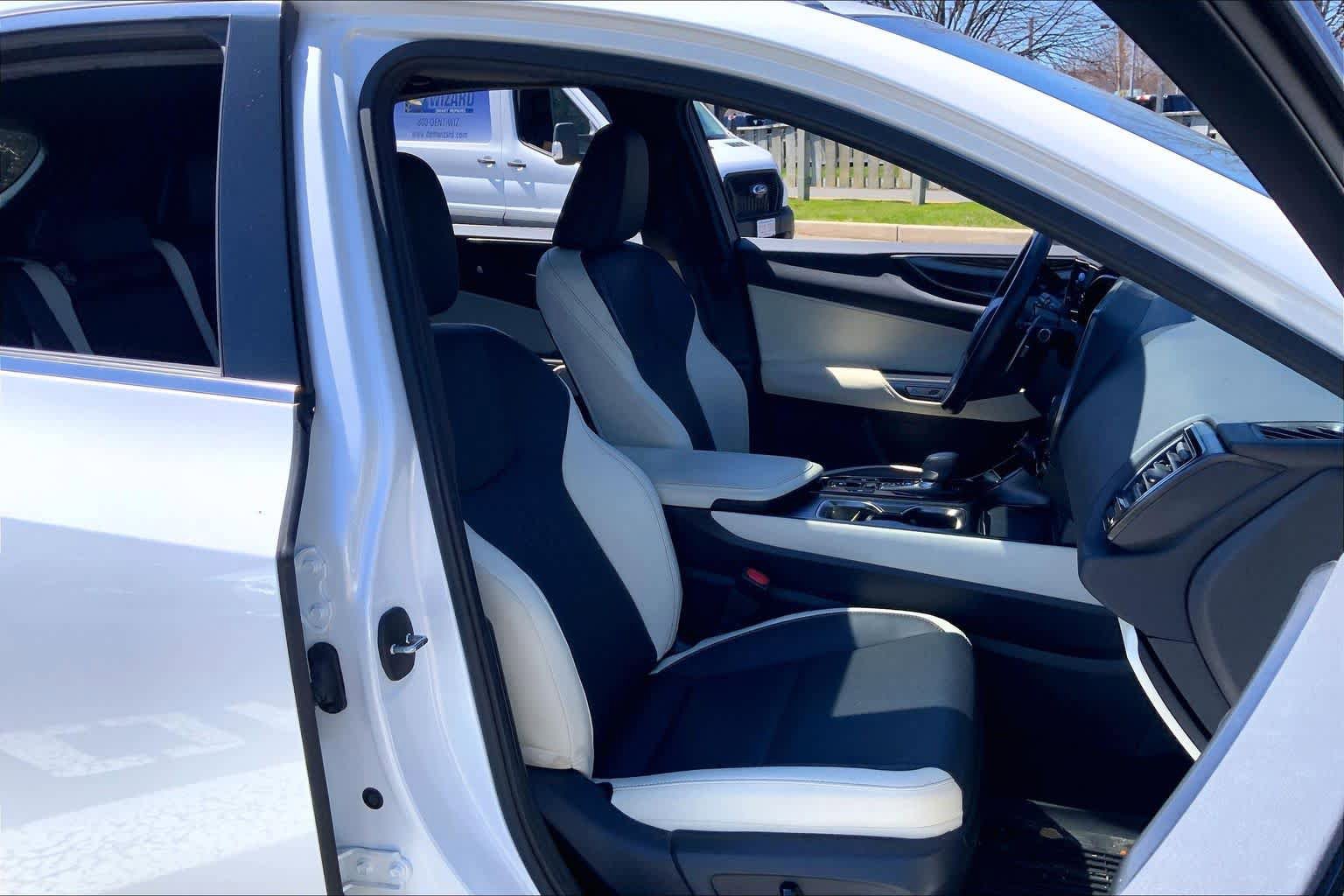 Used 2024 Lexus NX 250 FWD w/ Cold Area Package image 9