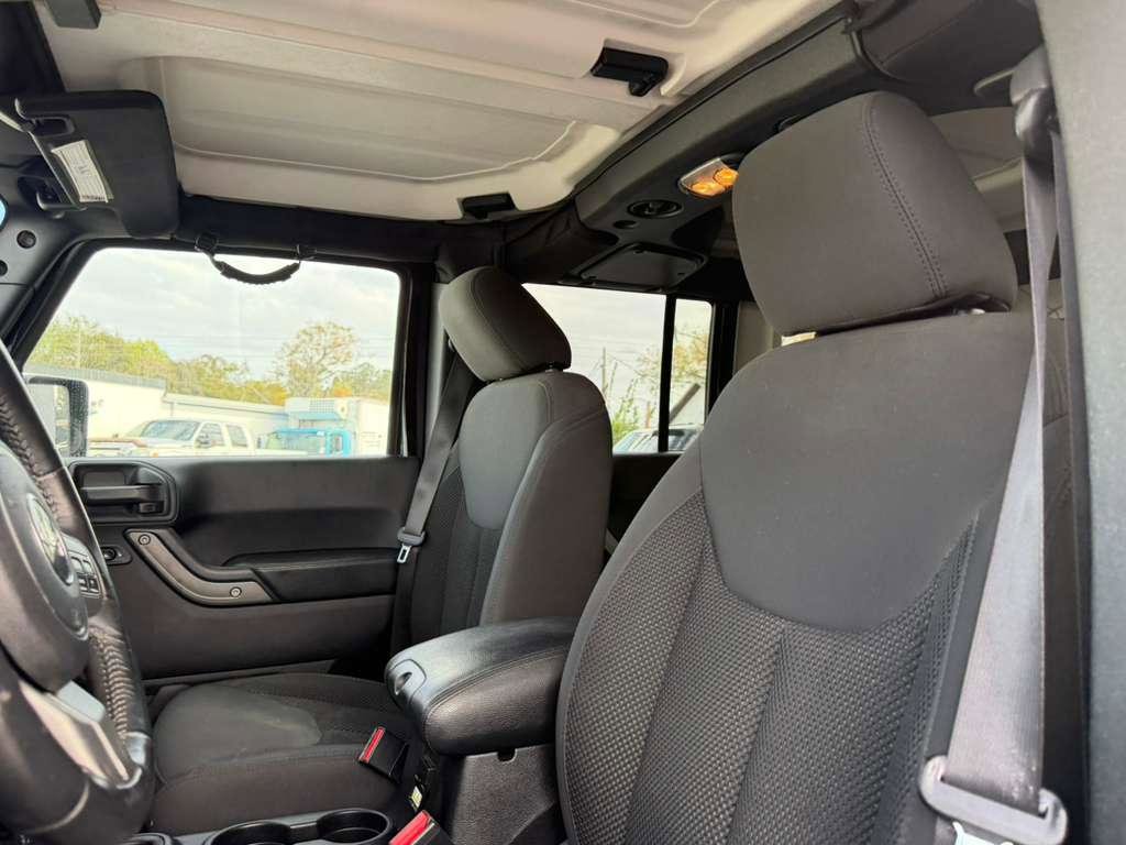 Used 2017 Jeep Wrangler Unlimited Sport image 11