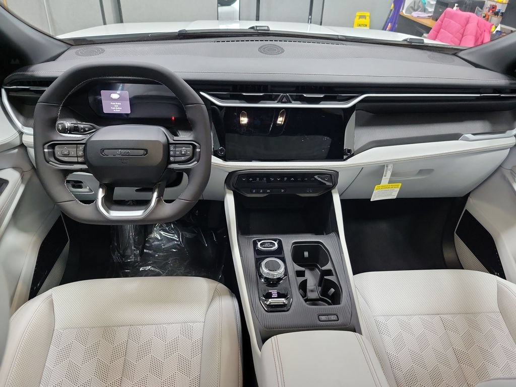 New 2026 Jeep Cherokee Overland w/ Trailer Tow Group AWD/4WD image 11