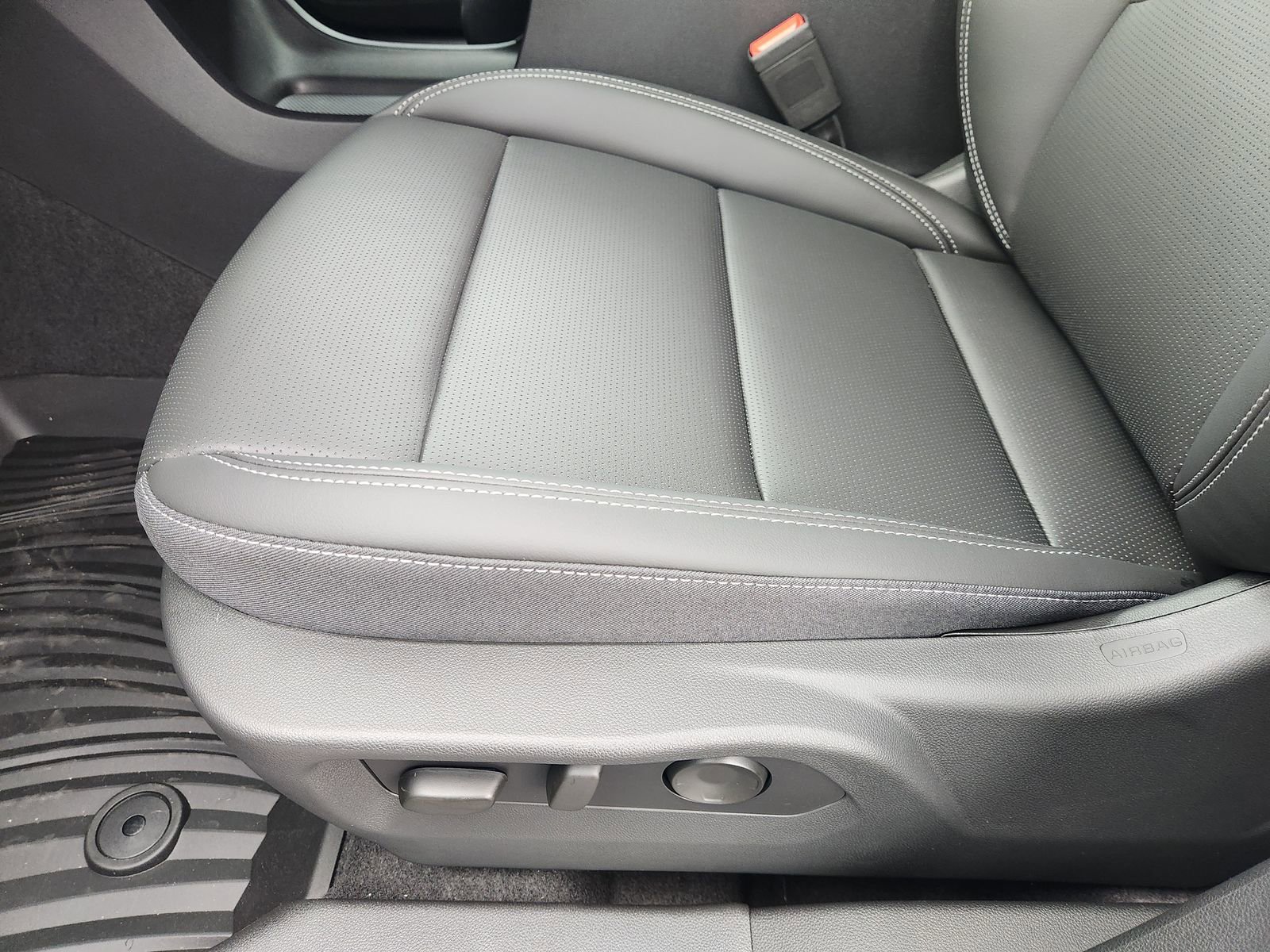 New 2026 Buick Envision Preferred AWD/4WD image 30