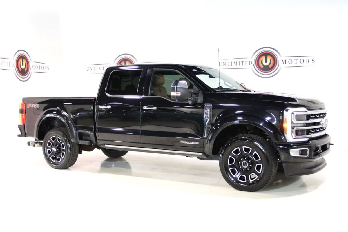 Used 2023 Ford F250 Platinum w/ FX4 Off-Road Package AWD/4WD image 7