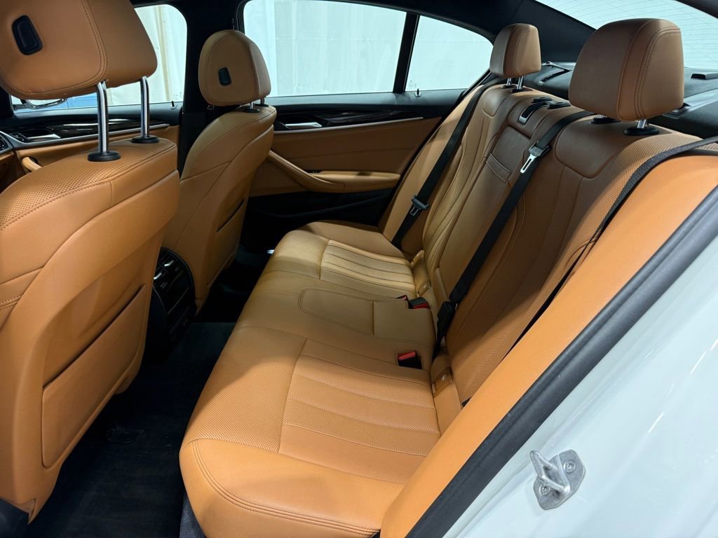 Certified 2022 BMW 540i xDrive w/ Convenience Package image 23