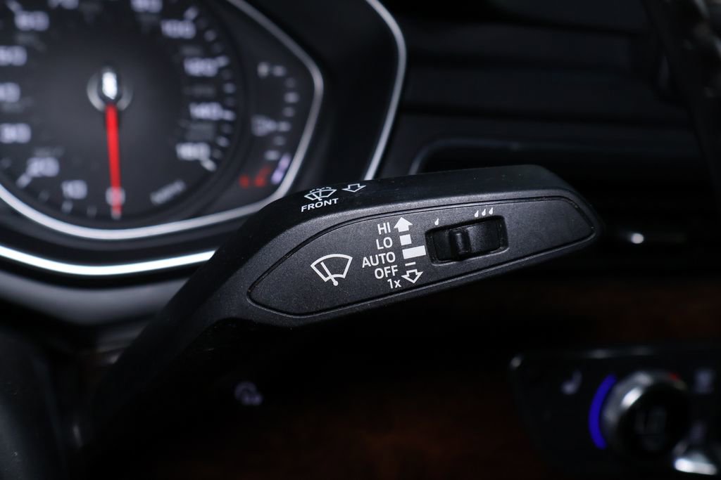 Used 2019 Audi A4 2.0T Premium w/ Convenience Package image 28