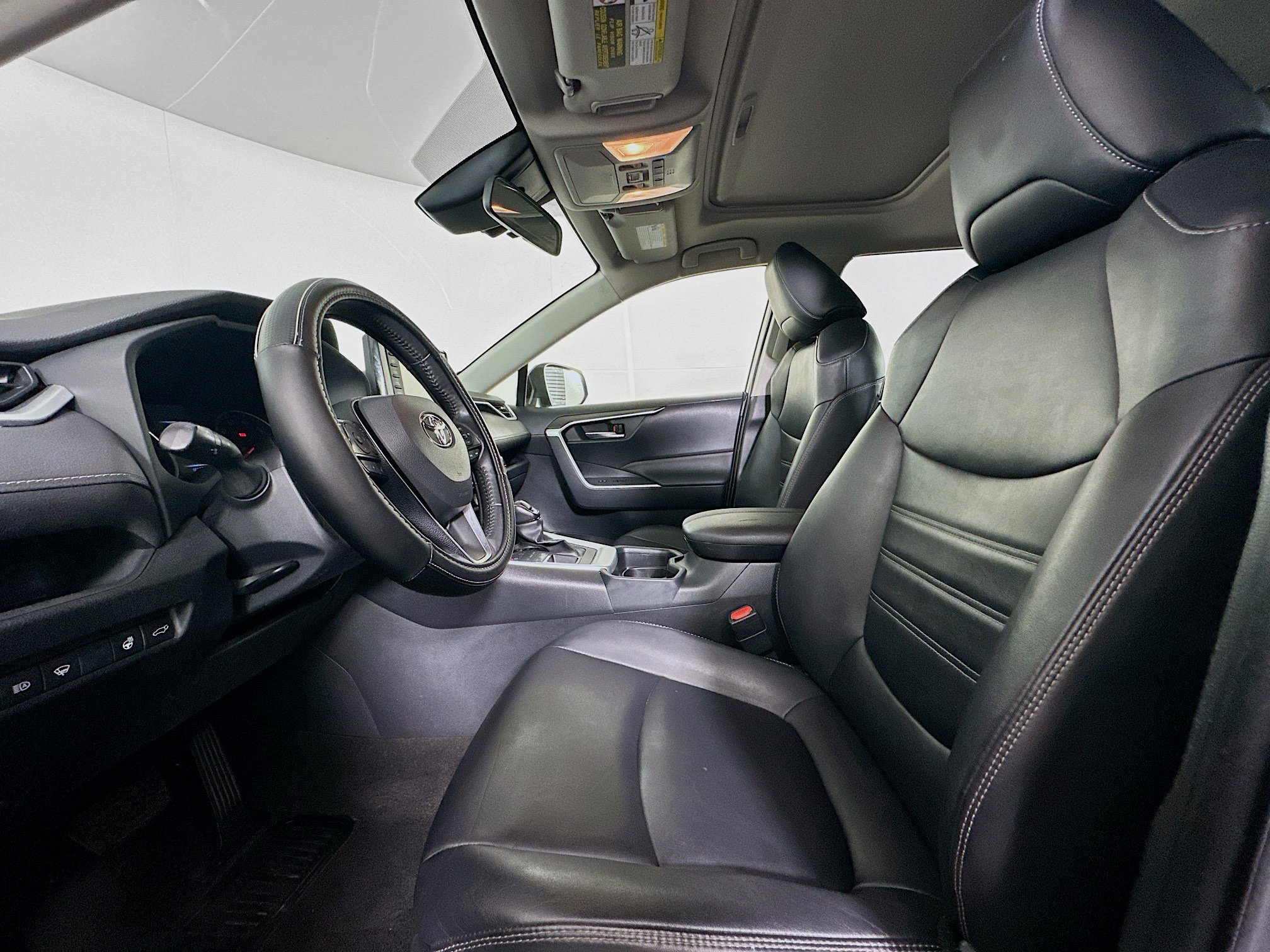 Used 2019 Toyota RAV4 XLE Premium w/ Cold Weather Package image 13